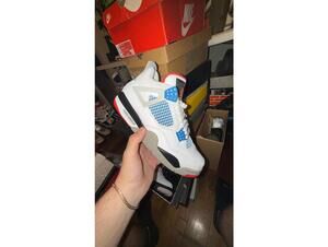 What the Jordan 4s sz 8.5